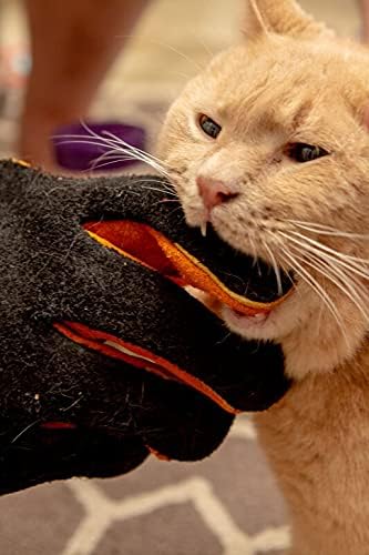 G & F Premium Leather BBQ Gloves, Heat & Fire Resistant, Suede Palm, Puncture & Cut Resistant, Cotton Lining, Ideal for Grilling, Animal Handling, Gardening, Thorn Pruning, Fire Pit & Outdoor Work