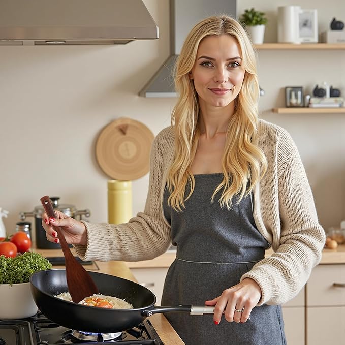 Wooden Spatula for Cooking, Long Handle Corner Spatulas for Frying Pan, Good Grips Right Hand Wood Turner for Cooking Kitchen Utensils