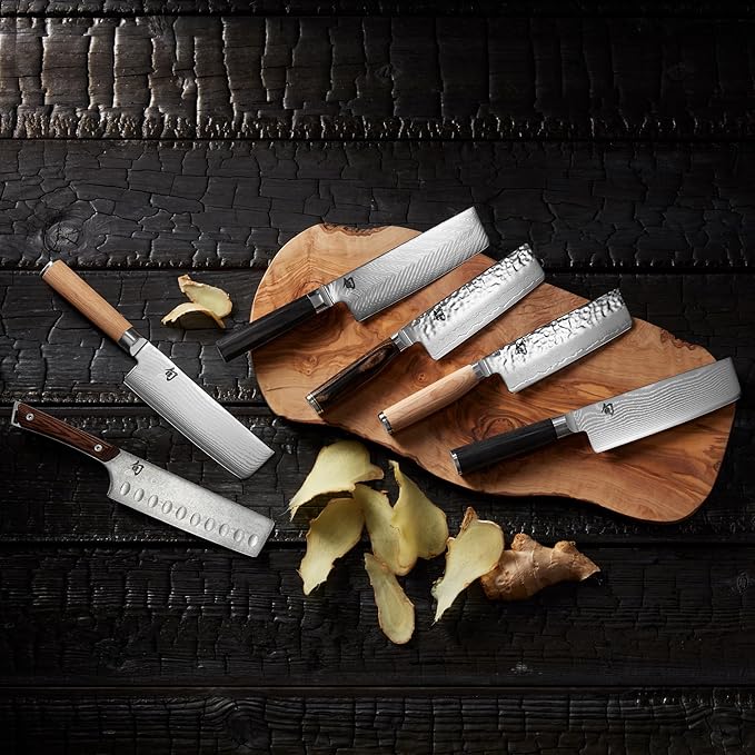 Shun Classic Blonde 6.5" Nakiri Knife, Handcrafted Japanese Vegetable Knife, VG-MAX Core with Damascus Stainless Steel Cladding, Pakkawood Handle, Slicing Tool for Professional and Home Chefs