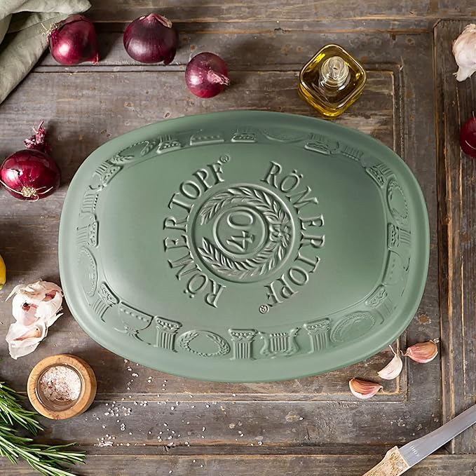 Romertopf Clay Roaster | 40 Years Anniversary Edition | Non-Stick Dutch Oven | Healthy Pot Cooking | Clay Baker | Versatile Cooking Vessel - 3.7 Quarts (3.5 Liters) for up to 6 people - Green