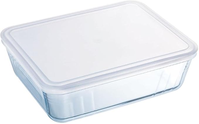 Pyrex Rectangular Dish with Plastic Lid, 2.6L