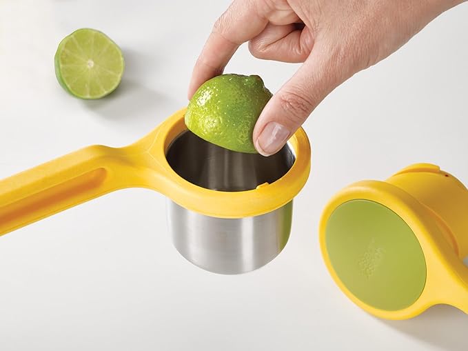 Joseph Joseph Helix Citrus Press Juicer, Ergonomic Twist action hand press, lemon/lime squeezer, BPA free - Yellow