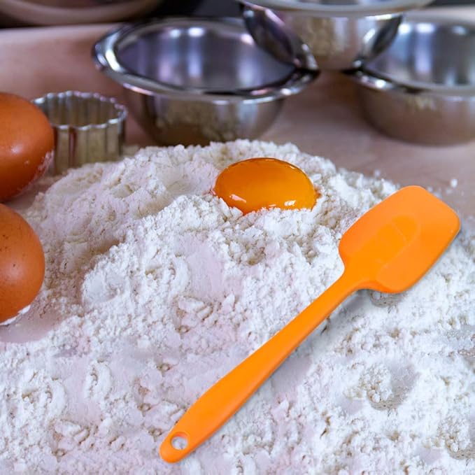 Food Grade Silicone Spatula Set Heat Resistant Small Rubber Spatulas,4 piece Silicone Spoonula Spatula Non-stick Baking Curved Spatulas Multicolor(21.7cm/8.56inch)