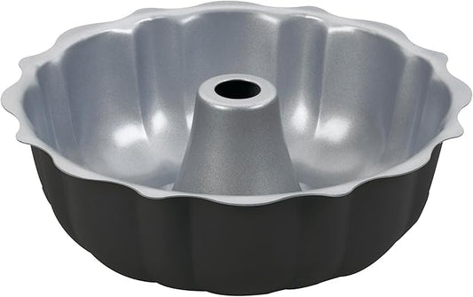 Cuisinart Chef's Classic Nonstick Bakeware 9-1/2-Inch Fluted Cake Pan,Silver