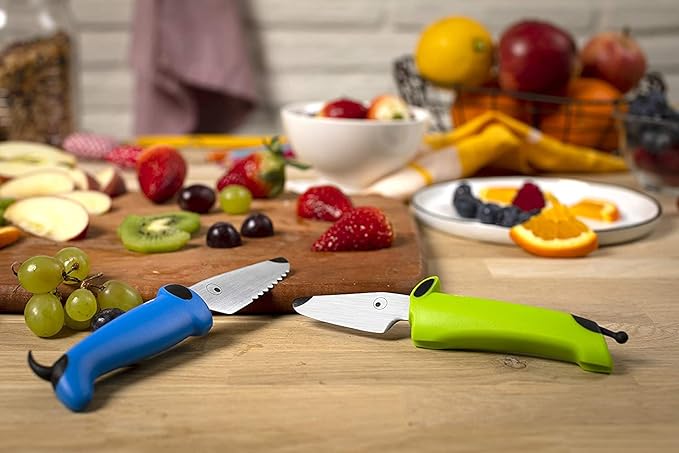 Kuhn Rikon Kinderkitchen® Kids Chef Knife Set 6", 2 Pieces, Green/Blue | Straight Edge & Serrated Knife | Cutting Tool Made for Real Cooking | Child Friendly Dog Design With Hand Guard For Safety
