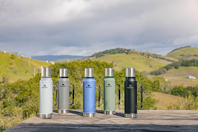 Stanley Classic Legendary Vacuum Bottle