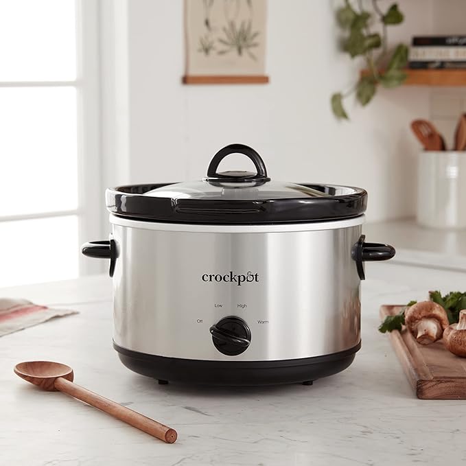 Crock-Pot 5-Quart Smudgeproof Round Manual Slow Cooker with Dipper Silver