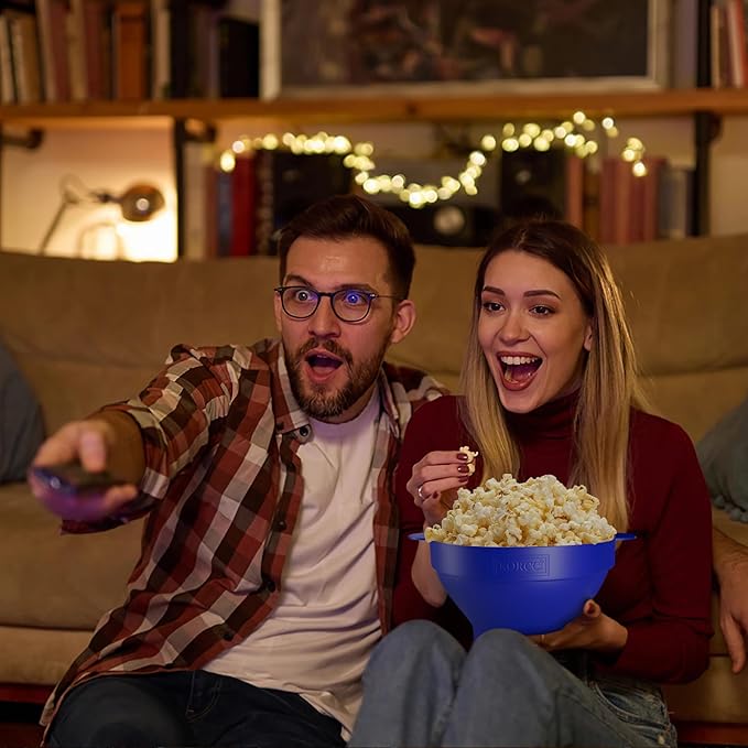The Original Korcci Microwaveable Silicone Popcorn Popper, Microwave Popcorn Popper, Collapsible Microwave Popcorn Maker Bowl, No Oil Required, Use In Microwave, Dishwasher Safe (Blue+Red)