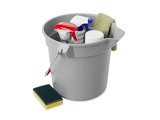 Rubbermaid Commercial Products Brute Heavy-Duty Round Bucket, 10-Quart/2.5 Gallon, Gray, Corrosive-Resistant Pail with Handle for Professional/Janitorial Cleaning and Material Transport