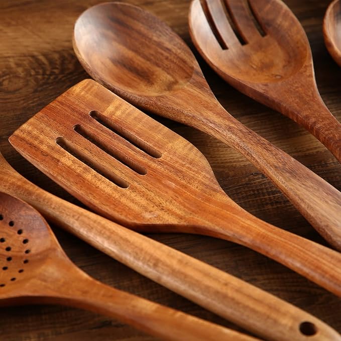 Wooden Kitchen Cooking Utensils Set, NAYAHOSE 7 Pcs Natural Teak Wooden Spoons and Spatulas for Non-stick Pan