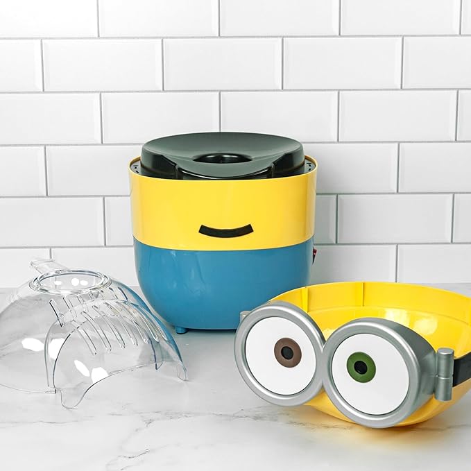 Uncanny Brands Minions Popcorn Maker - Kitchen Appliance