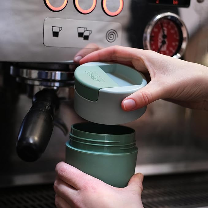 Joseph Joseph Sipp™ Travel Coffee Mug with Flip-top Cap - 340 ml (12 fl. oz) - Green