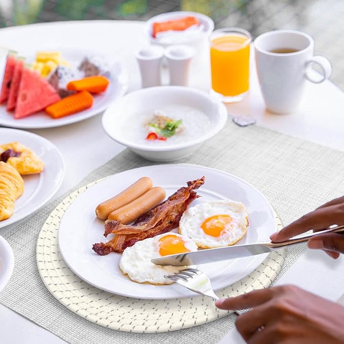 Billbotk Round Woven Placemats Set of 4, 13 Inches Kitchen Table Place Mats for Dining Table, Trivets for Hot Pots and Pans, Boho Table Decorations for Table Setting, Tabletop Accessories