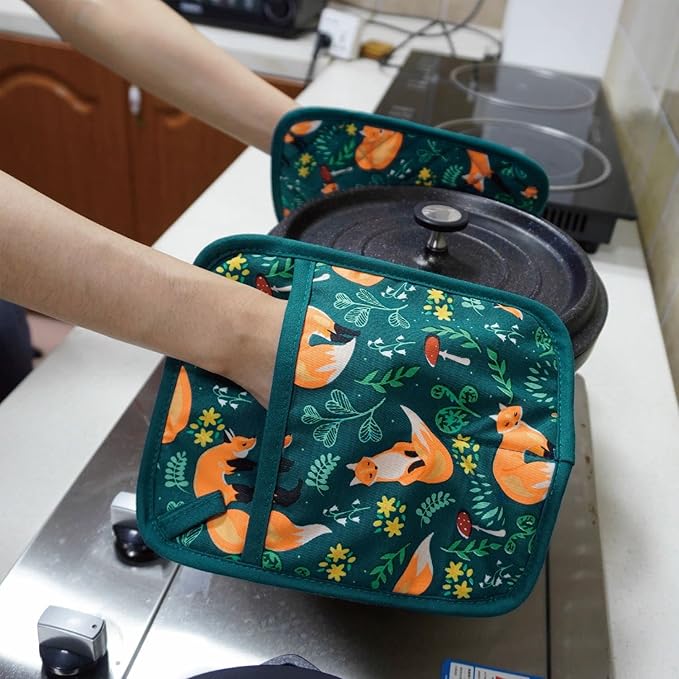 Pot Holders Set of 2 Heat Resistant 480℉ Kitchen 100% Cotton Comfortable Lining Printing Fox Flower Women Men Home Cooking Baking Microwave BBQ Gift(Fox Flower)