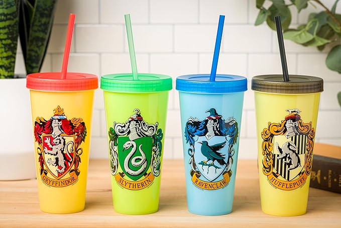 Silver Buffalo Harry Potter House Crests 4 pack Color Change Plastic Tumbler, 24 Ounces