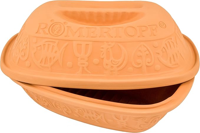 Romertopf Clay Roaster | Non-Stick Dutch Oven | Health Pot Cooking | Clay Baker | Versatile Cooking Vessel - 1.6 Quarts (1.5 Liters) for up to 2 people
