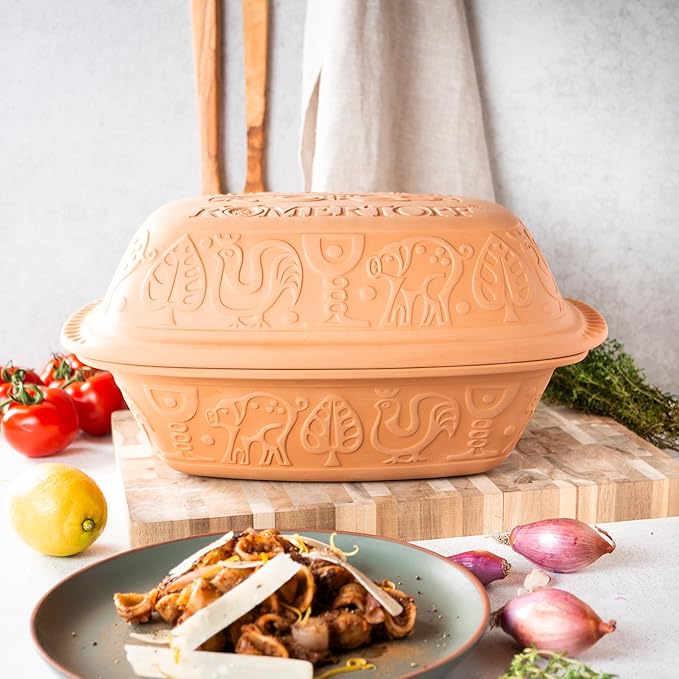 Romertopf Clay Roaster | Non-Stick Dutch Oven | Healthy Pot Cooking | Clay Baker | Versatile Cooking Vessel - 4.2 Quart (4 Liters) For Up To 6 People