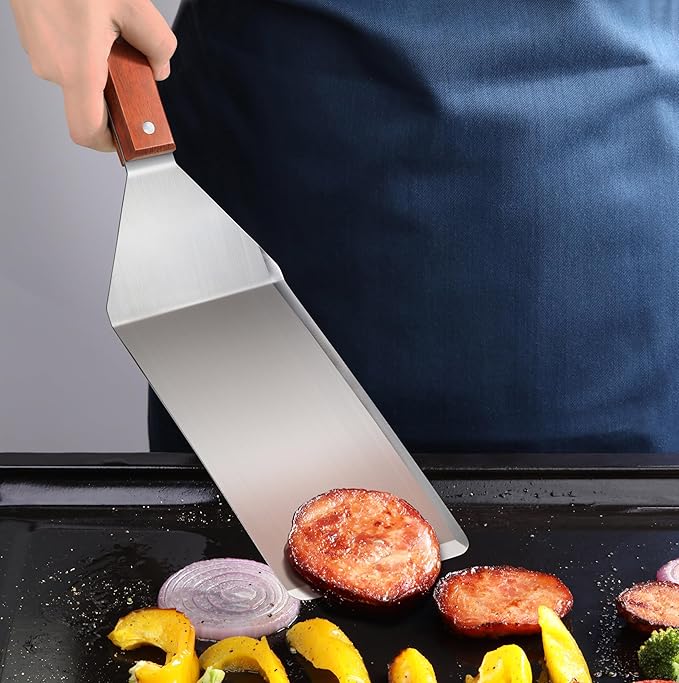 New Star Foodservice 36350 Wood Handle Extra Large Grill Turner/Spatula with Cutting Edge and 4-Inch Wide Blade, 16-Inch