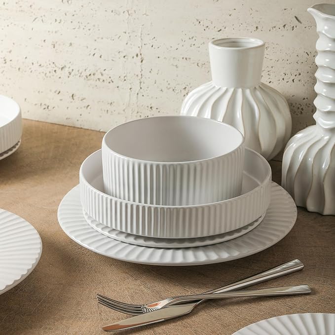 Christian Siriano Lusso 32-Piece Dinnerware Set Stoneware, White