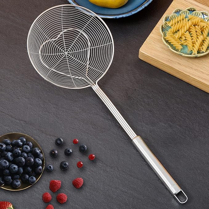Strainer Skimmer Spoon for Cooking and Frying, 6.3 Inches Strainer with Handle Stainless Steel Kitchen Utensils Fryer Scoop Spoon