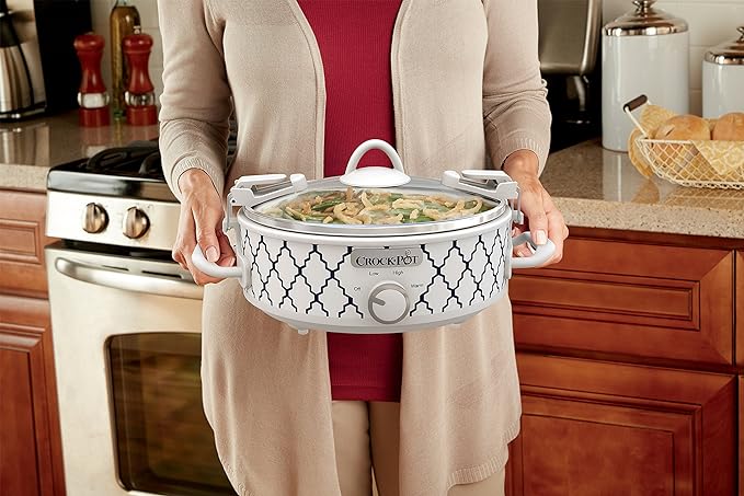 Crock-Pot Small 2.5 Quart Casserole Slow Cooker in White/Blue, Enjoy Eye-Catching Quick Meals, Durable and Compact