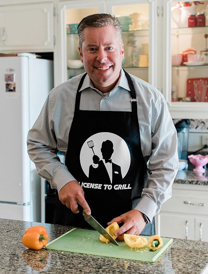 ApronMen - Funny Apron For Men - BBQ Gifts for Men & Unique Gifts for Fathers - Mens Aprons for Grilling