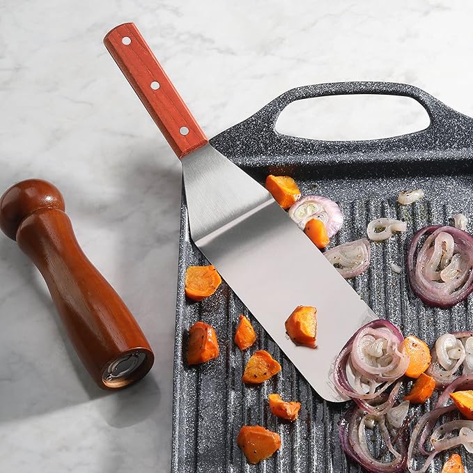 New Star Foodservice 36336 Wood Handle Flexible Grill Turner/Spatula, 14.5-Inch